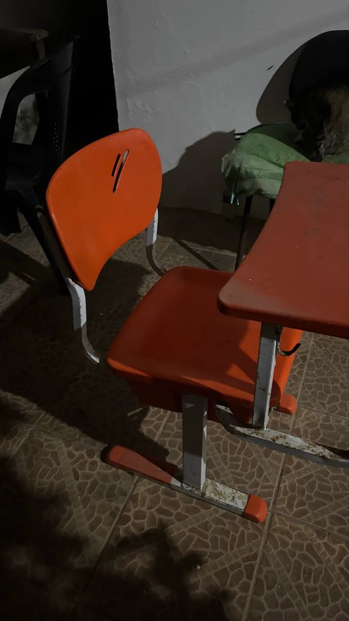 4 CADEIRAS ESCOLARES DESK - Foto 3