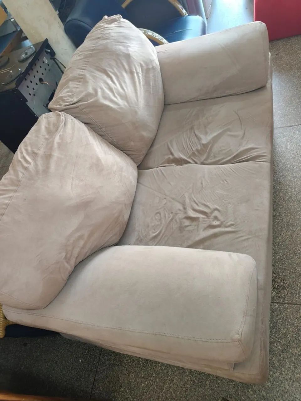 Sofá de 2 lugares 1.65cm x 0.90cm usado ((ENTREGO GRATIS)) - Foto 5