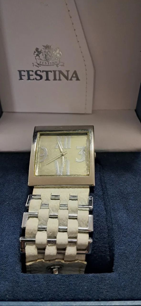 Relógio Guess e Festiva Quadrado Original Pulseira couro - Foto 3