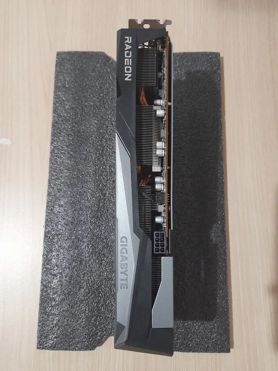 RX 7600 Gigabyte Gaming OC 8GB - Foto 4