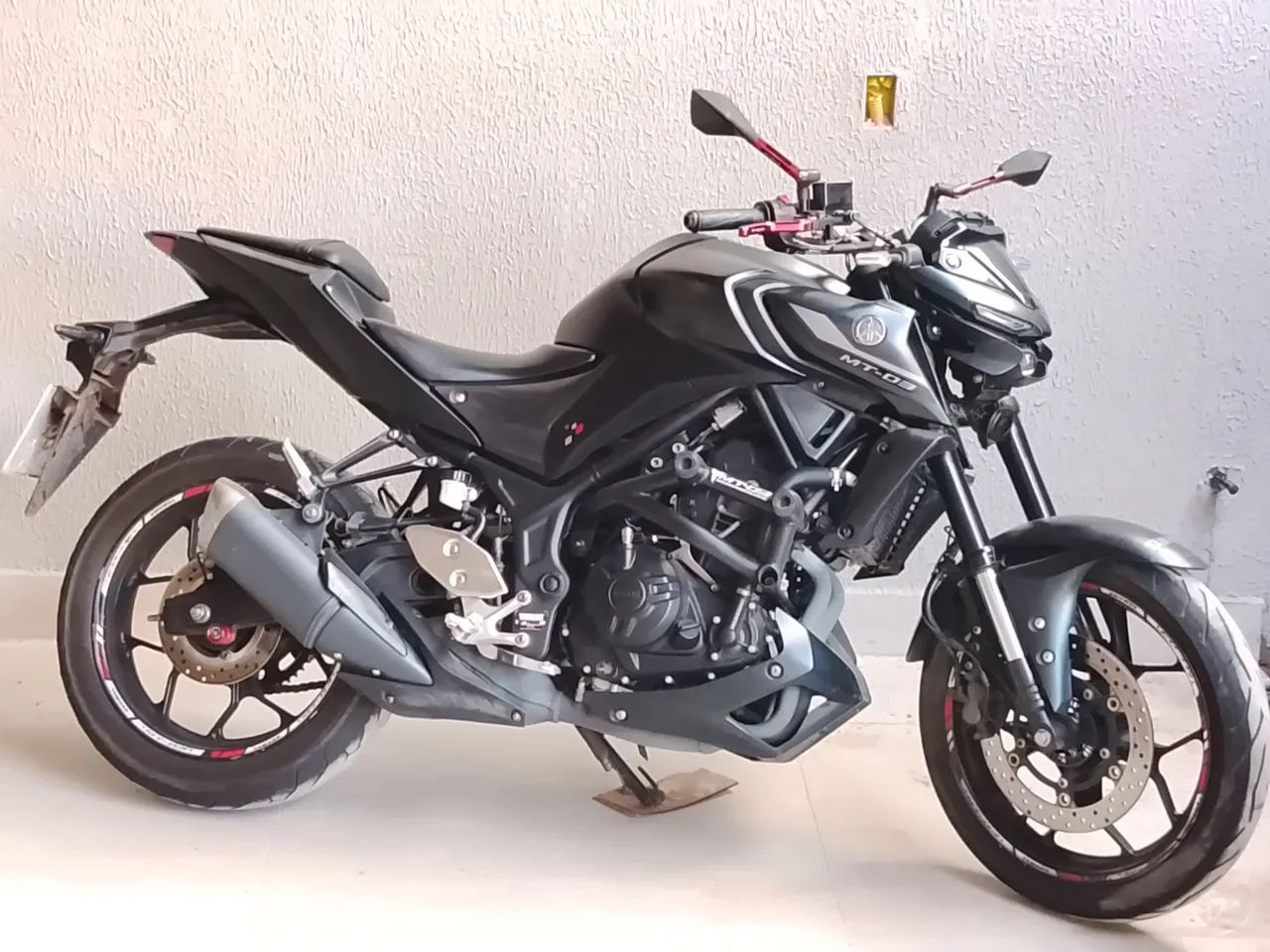 Yamaha MT 03  - Foto 2
