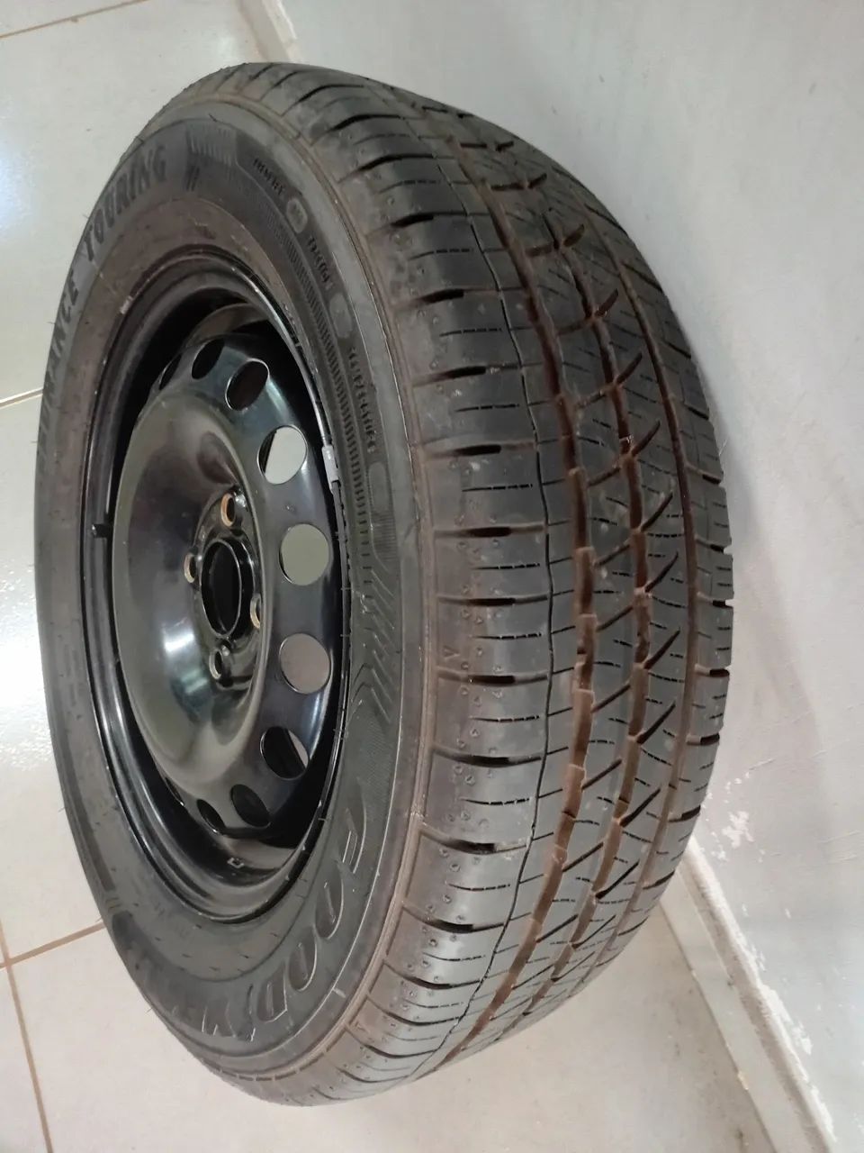 Roda wv aro 14 com pneu  - Foto 3