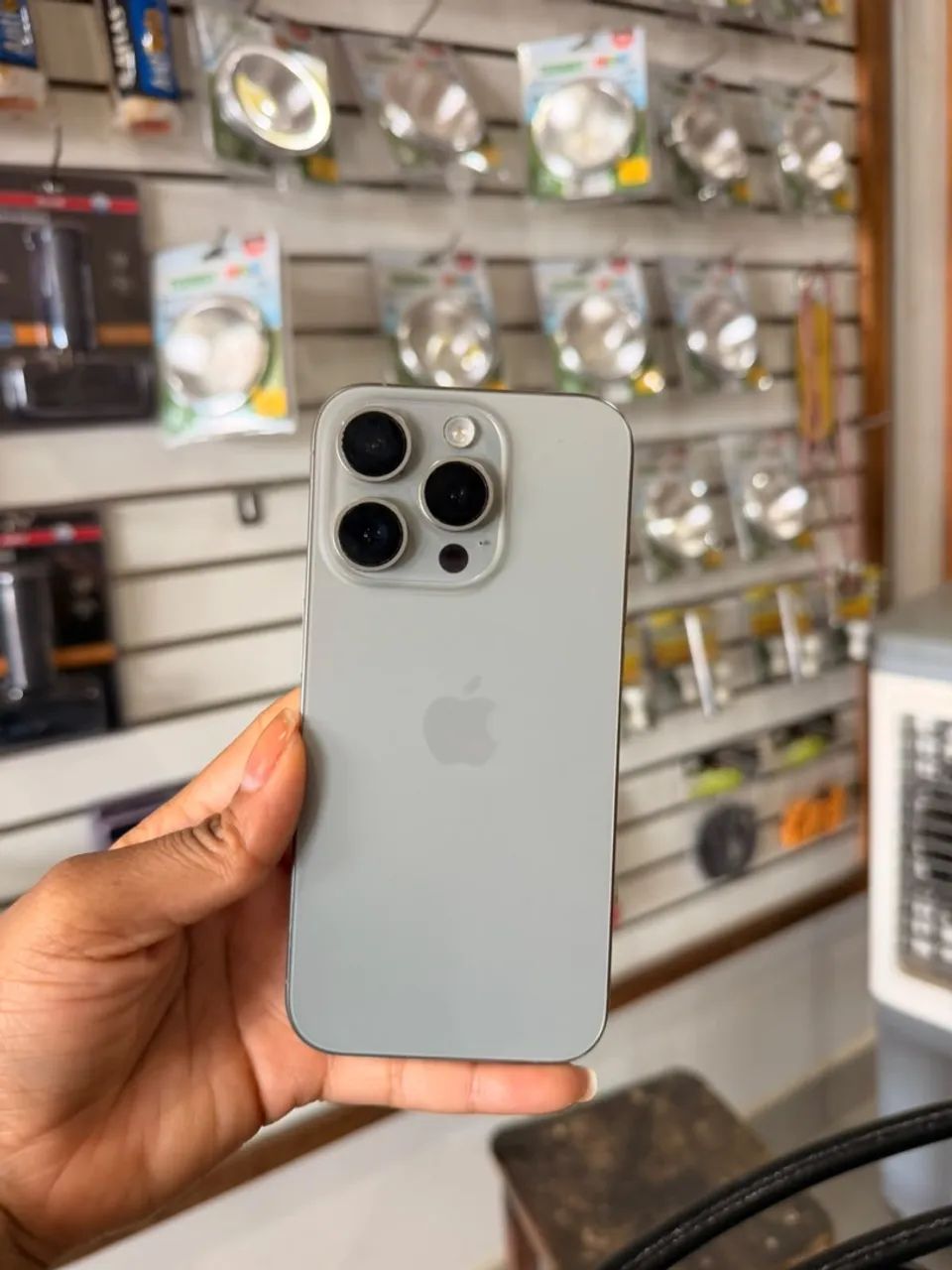 iPhone 15 Pro - Foto 3