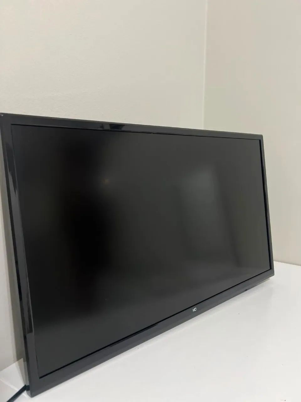 Vendo televisão smartv HQ 28 polegadas super nova - Foto 4