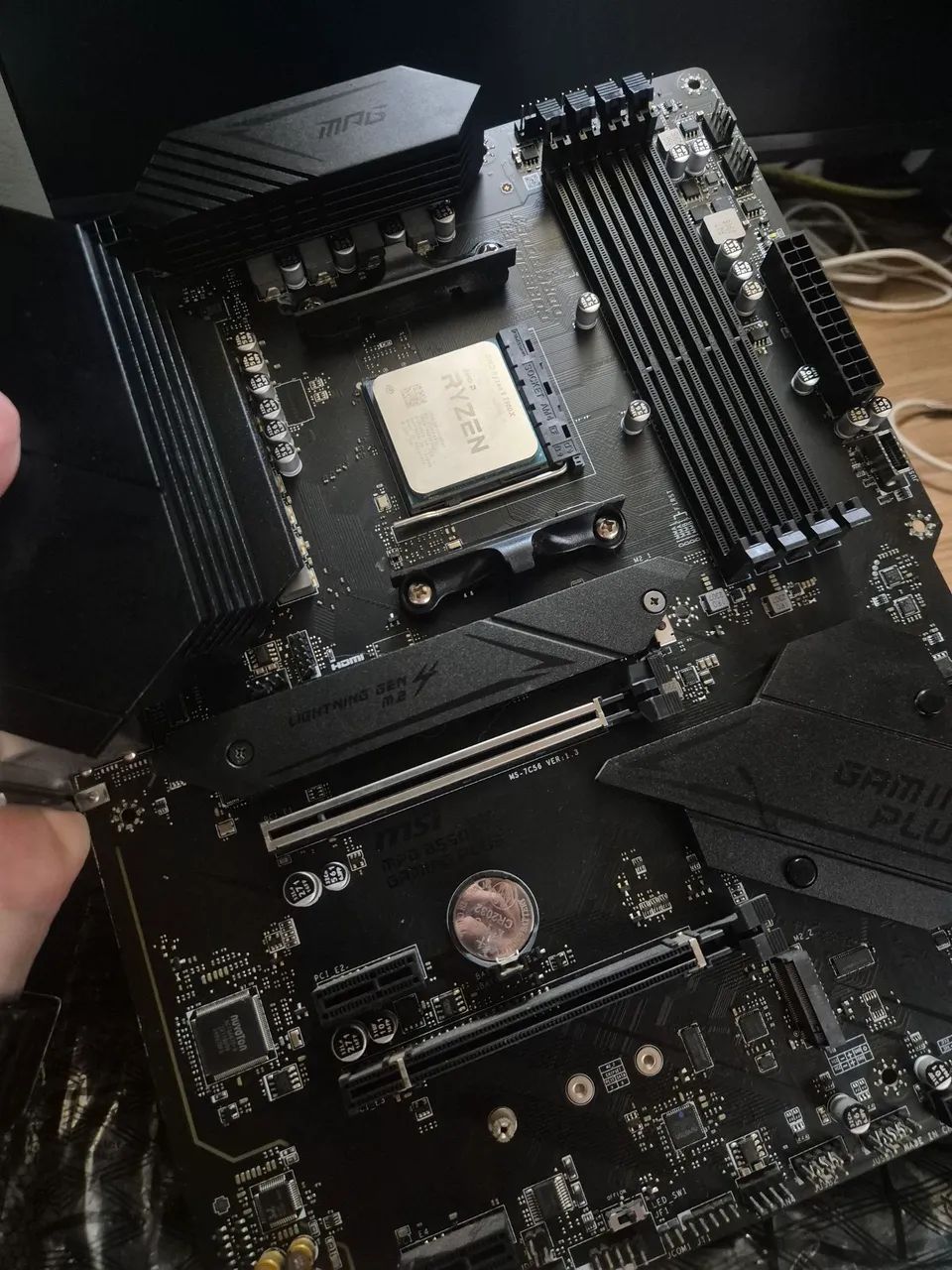 Kit Ryzen 9 5900x + B550 MSI Mag Gaming Plus + 32gb Ram DDR4 2666mhz Kingston Fury Beast - Foto 3