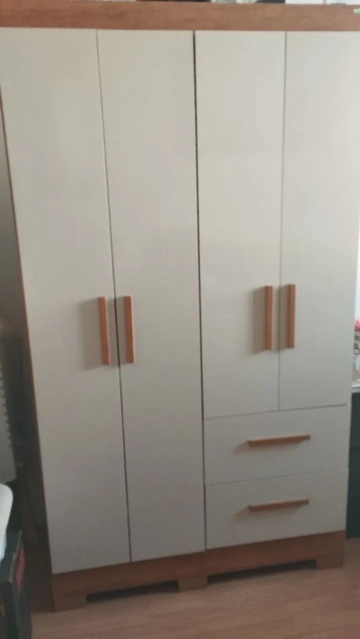 Guarda Roupa 