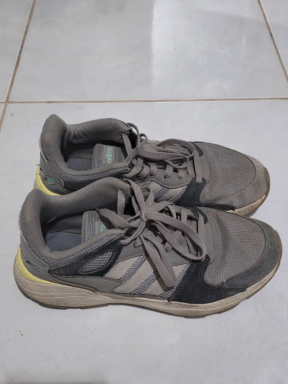 Tenis adidas original N40