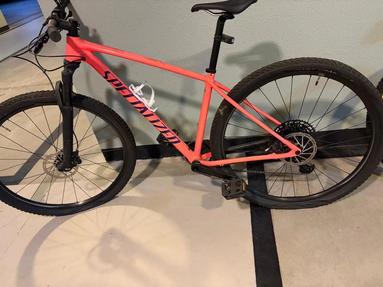 Bicicleta Specialized Chisel  - Foto 2