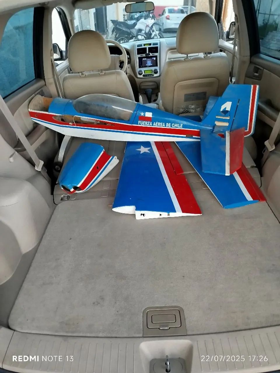 Vendo um Aeromodelo Extra 330 - Foto 2