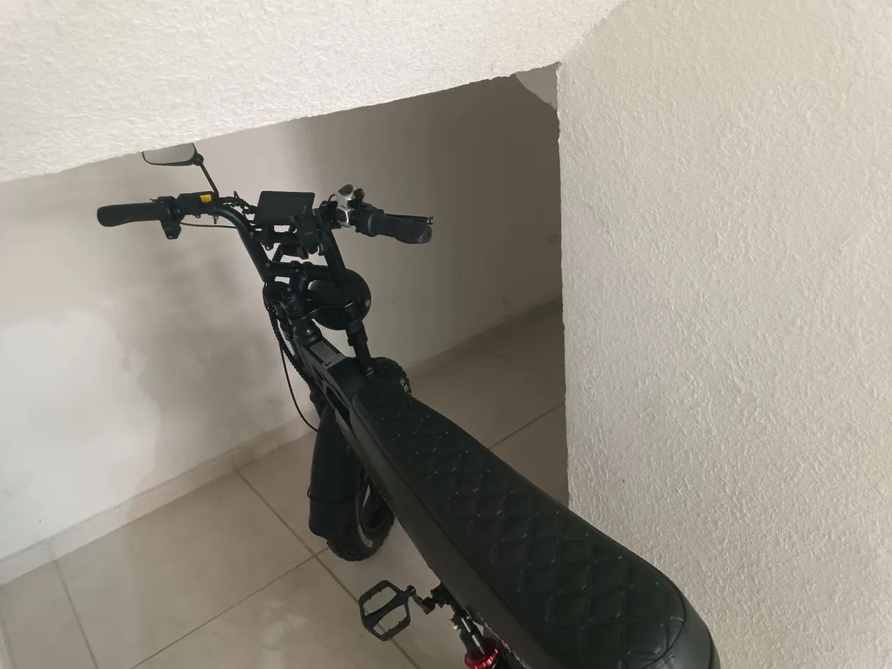 Bicicleta Elétrica V9 Max Preta 1000w - Foto 3