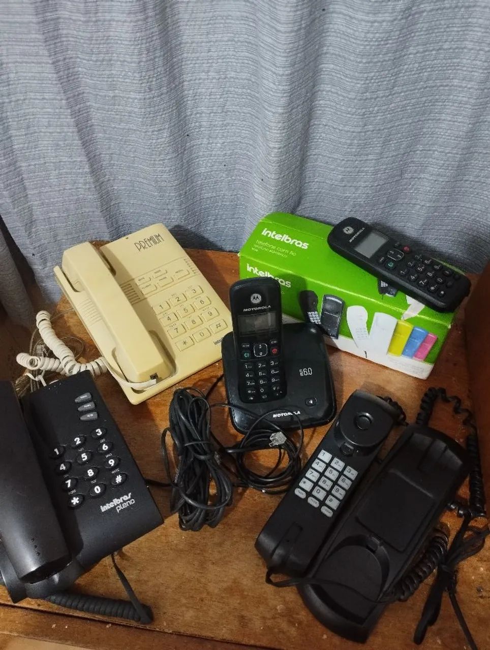 Aparelhos de telefones - Foto 2