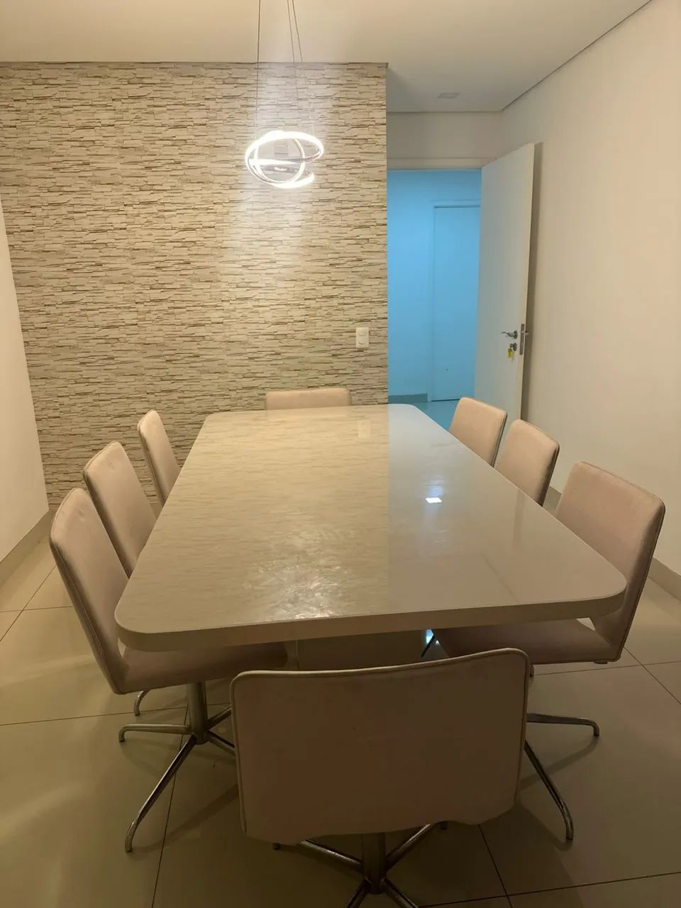 Mesa de 8 cadeiras 