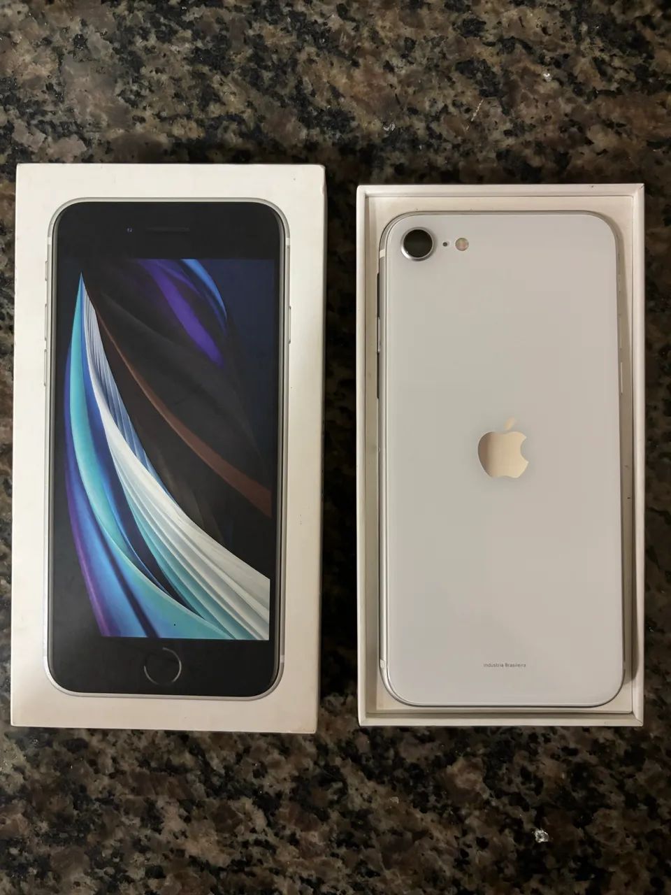 Apple iPhone SE 64GB - Celulares e Smartphones - Castanheira