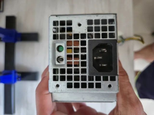Fonte Dell Original 180W H180AS-00 DP/N 04R1KT Funcionando - Foto 3