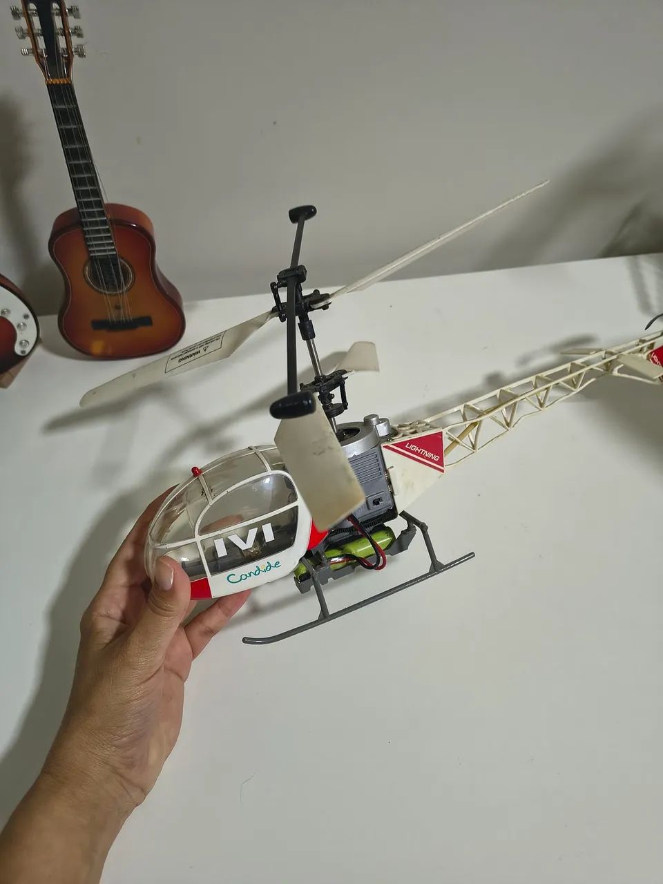 Helicóptero antigo  - Foto 3