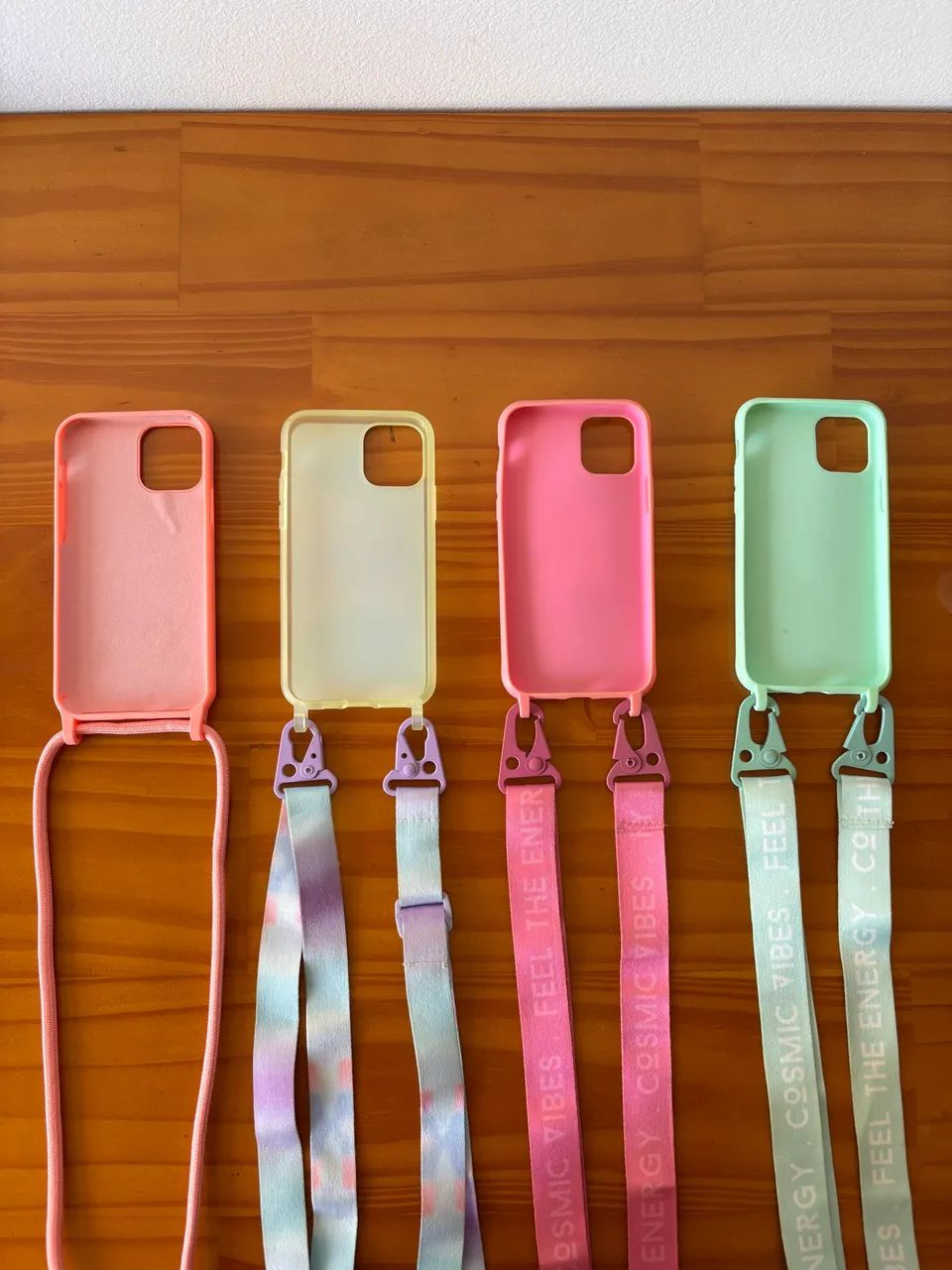 Kit de Capinhas para iPhone com Alça 