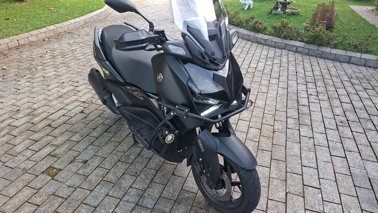 XMax 250 Connected 2025 - Foto 4