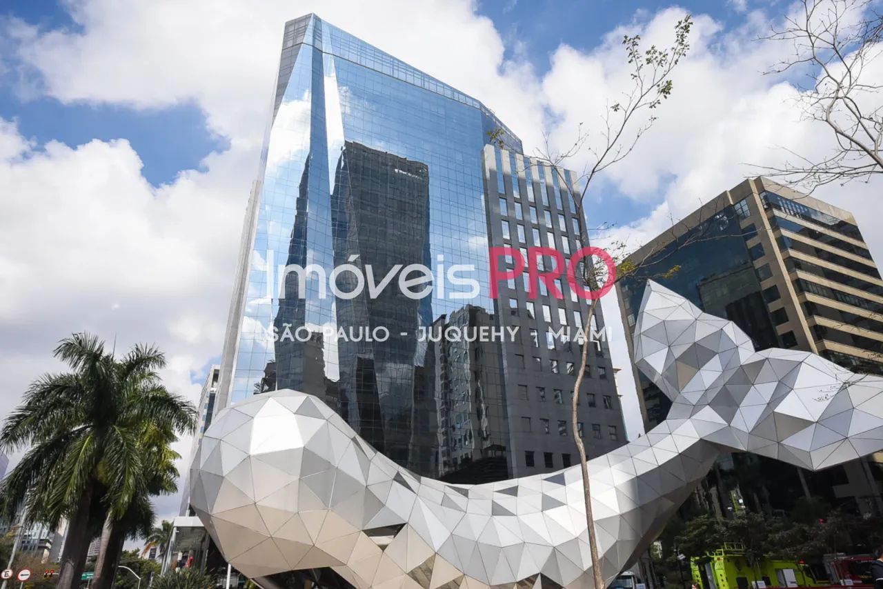 Laje corporativa com 700m² na Faria Lima