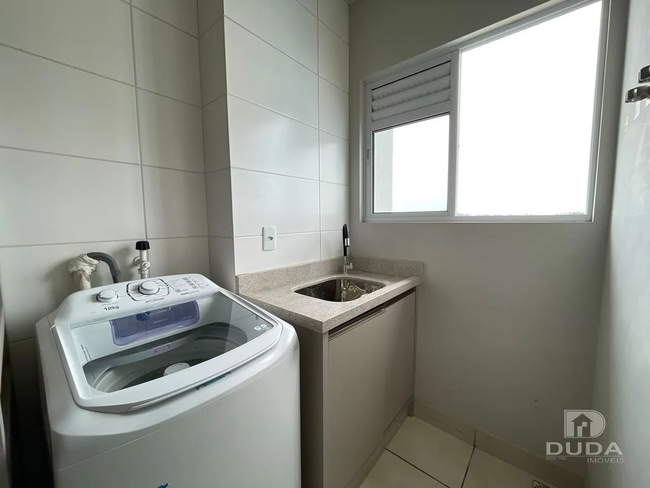 Excelente apartamento mobiliado com 02 dormitórios - Foto 4