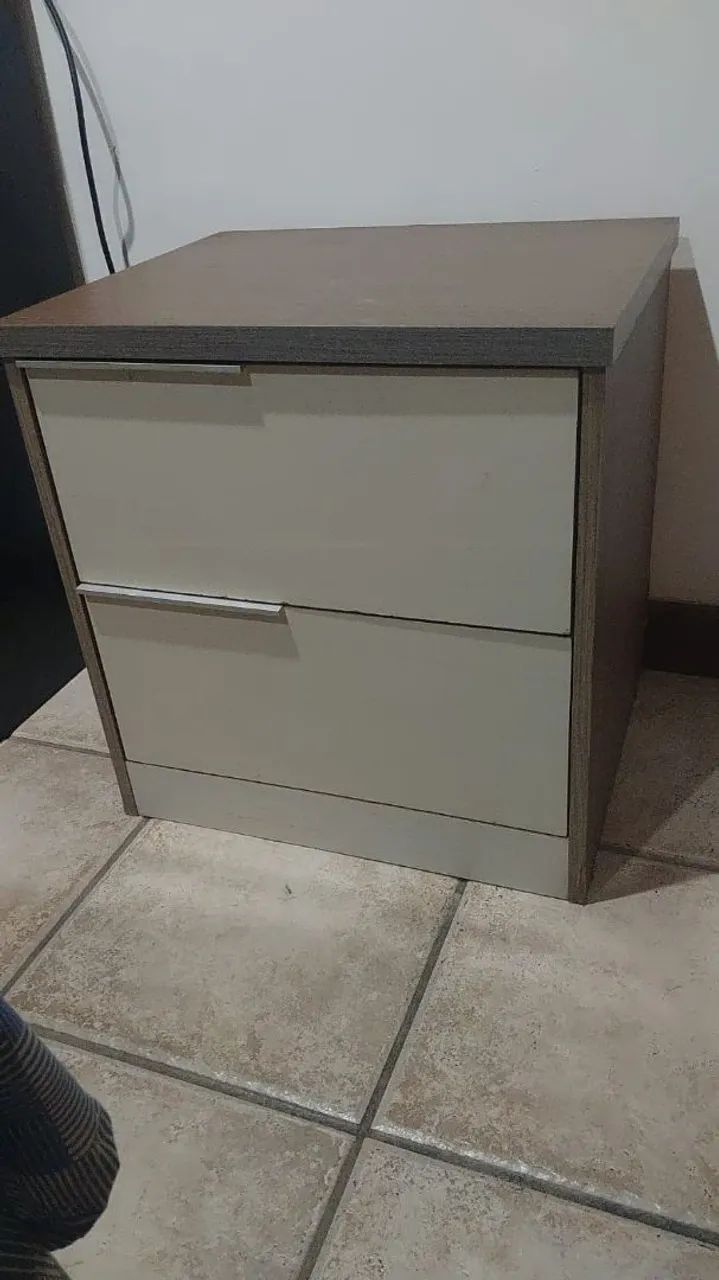 Mesa em L + mesa de cabeceira - Foto 2