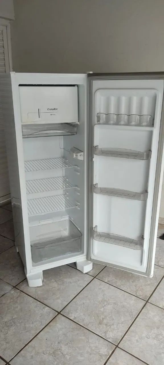 Geladeira Gelo Seco Esmaltec 
