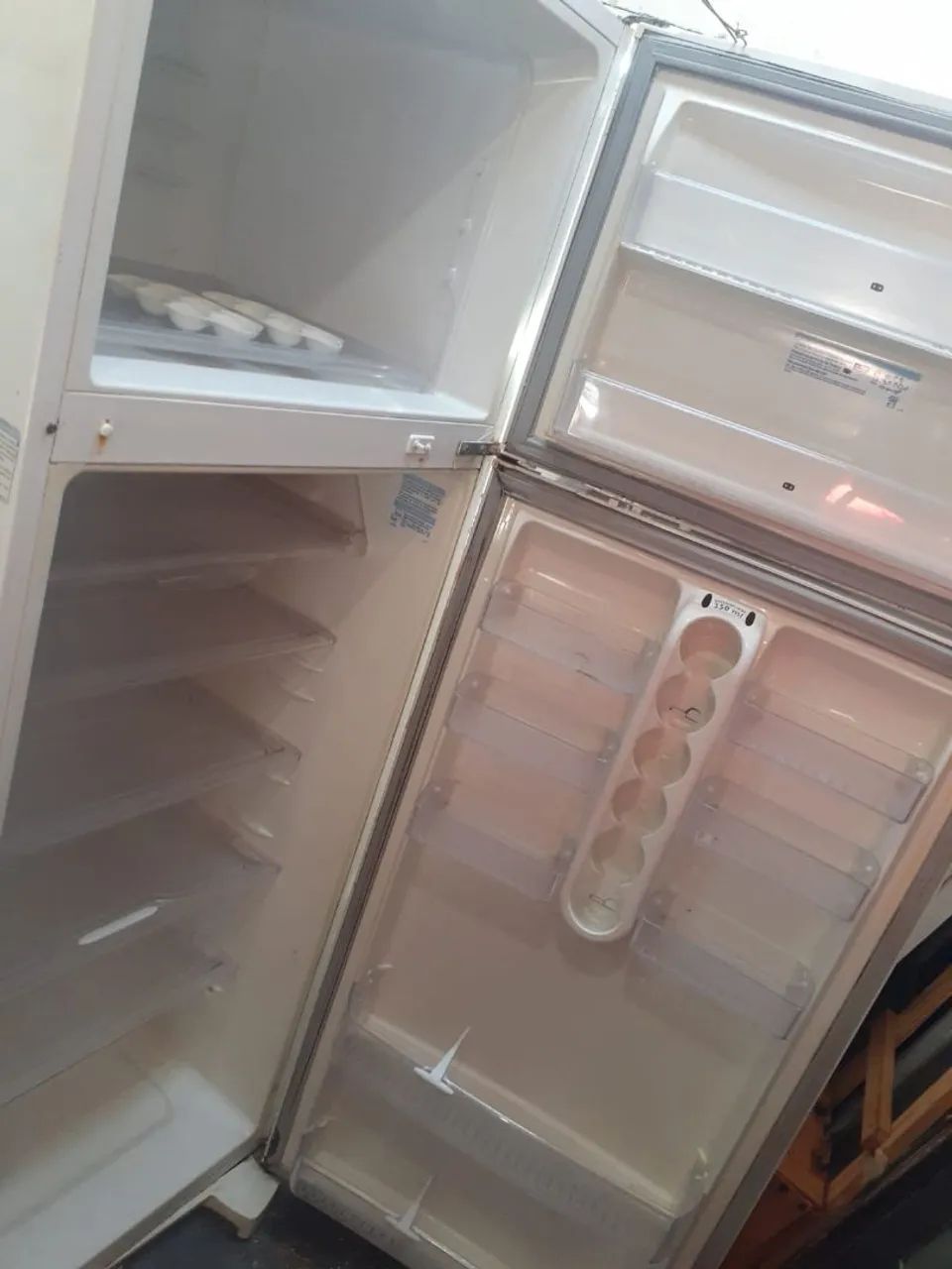 Geladeira duplex Electrolux com defeito! Nao aceito proposta  - Foto 4