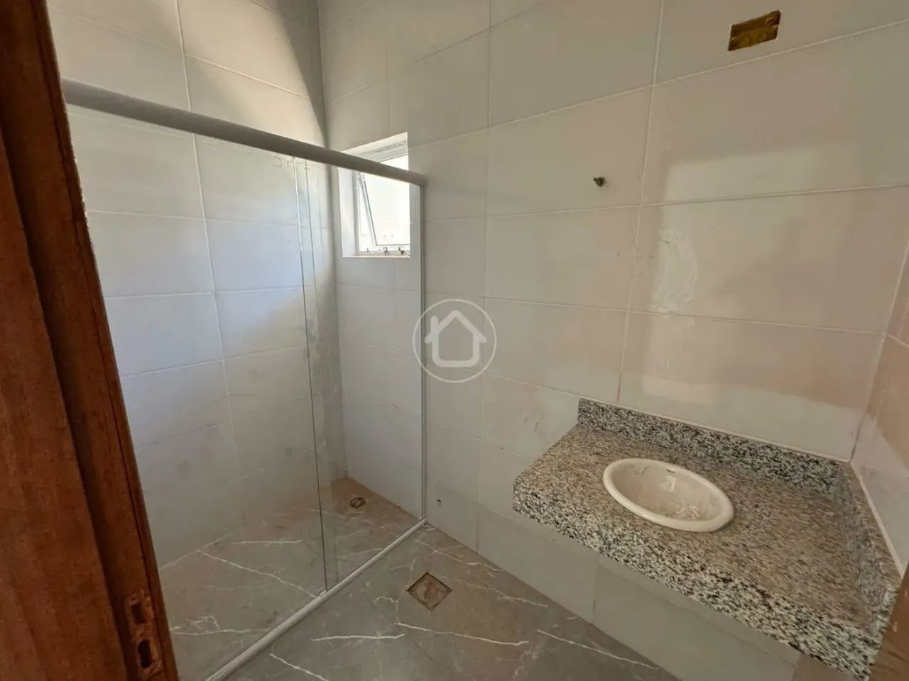 CASA COM SUITE OTIMO ACABAMENTO - Foto 5