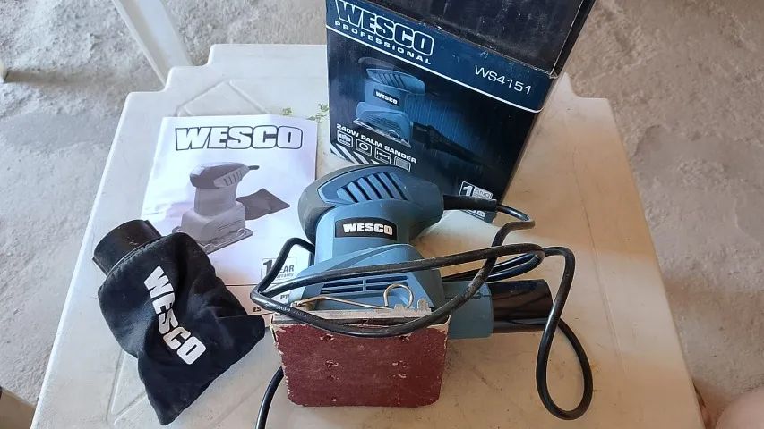 Marcenaria. SERRA CIRCULAR+TUPIA LAMINADORA+JOGO DE FRESAS + LIXADEIRA novo na caixa - Foto 5