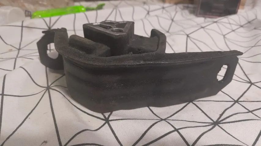 coxim motor lado esquerdo corsa e celta