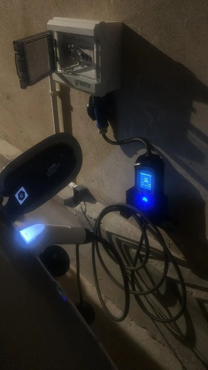 Recarga de veículo elétrico eletroposto vaga  - Foto 4