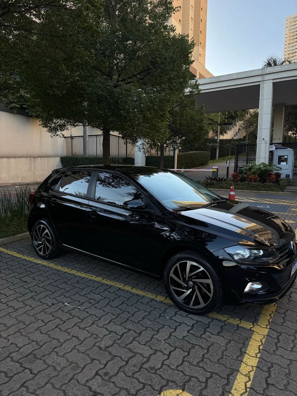 Volkswagen Polo Highline 200 TSI 1.0 Flex 12V Aut. 2022 - Foto 6