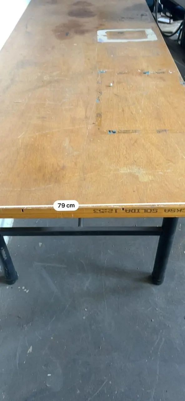 mesa com pés de ferro - Foto 2