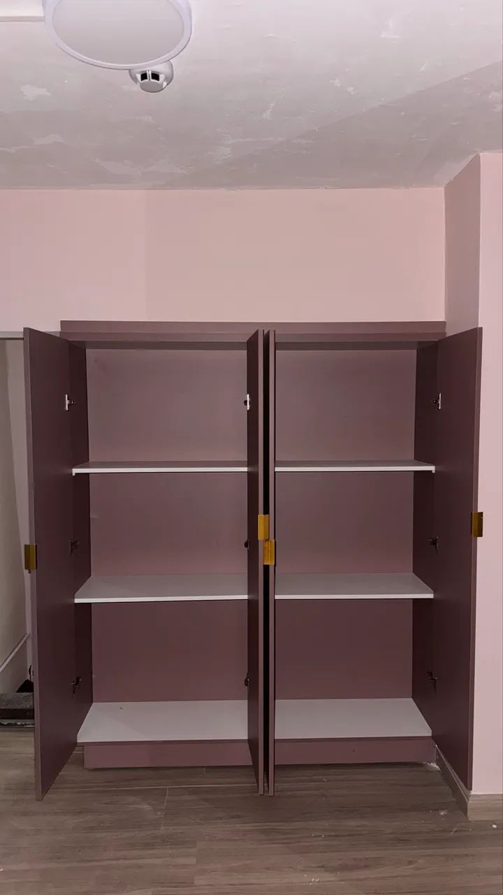 Armário  em MDF - 4 portas - Foto 2