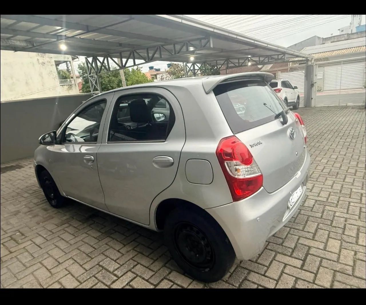 Toyota Etios 1.3 16V FLEX 2016
