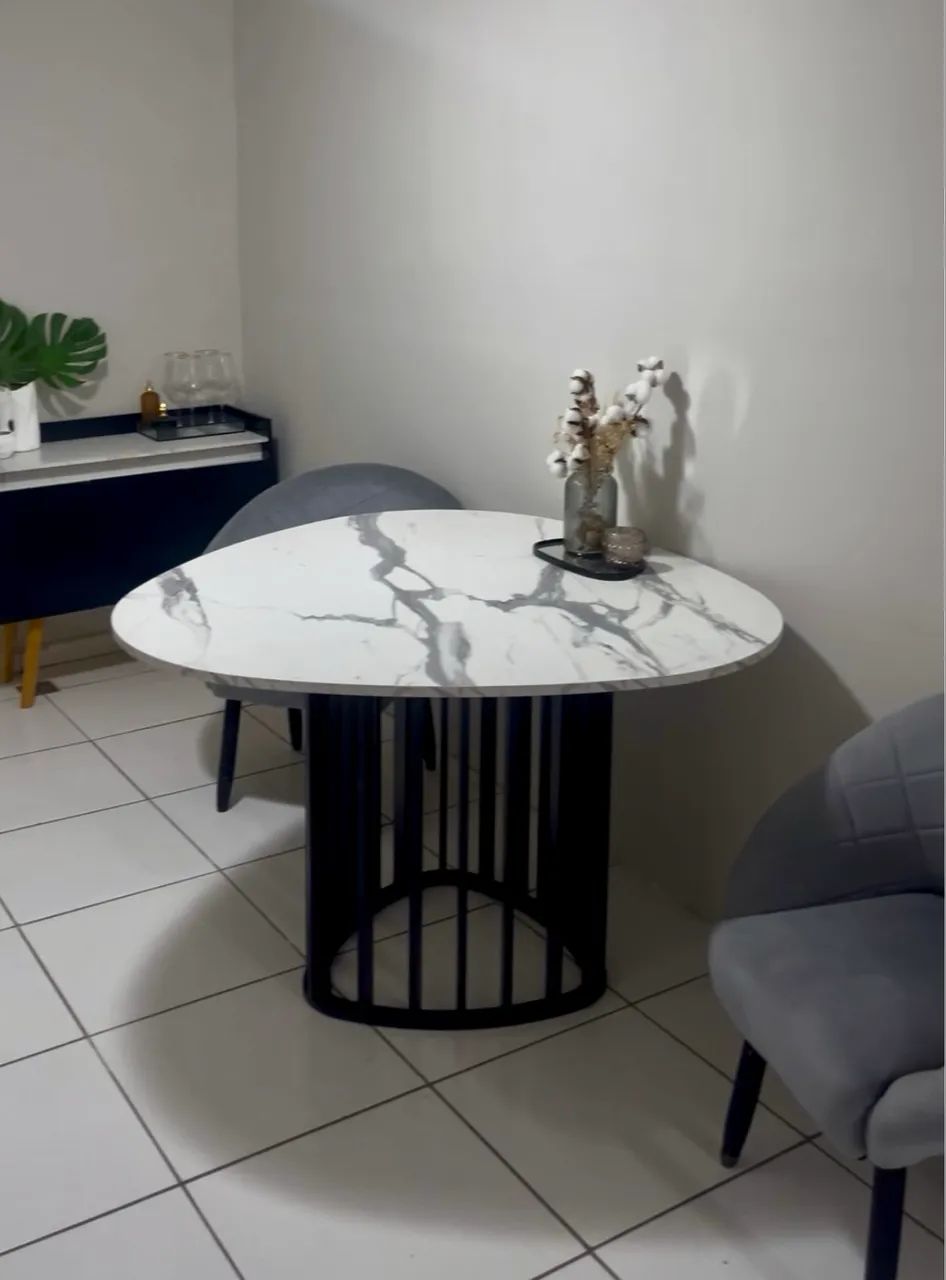 Mesa orgânica 4 lugares  toda em MDF 