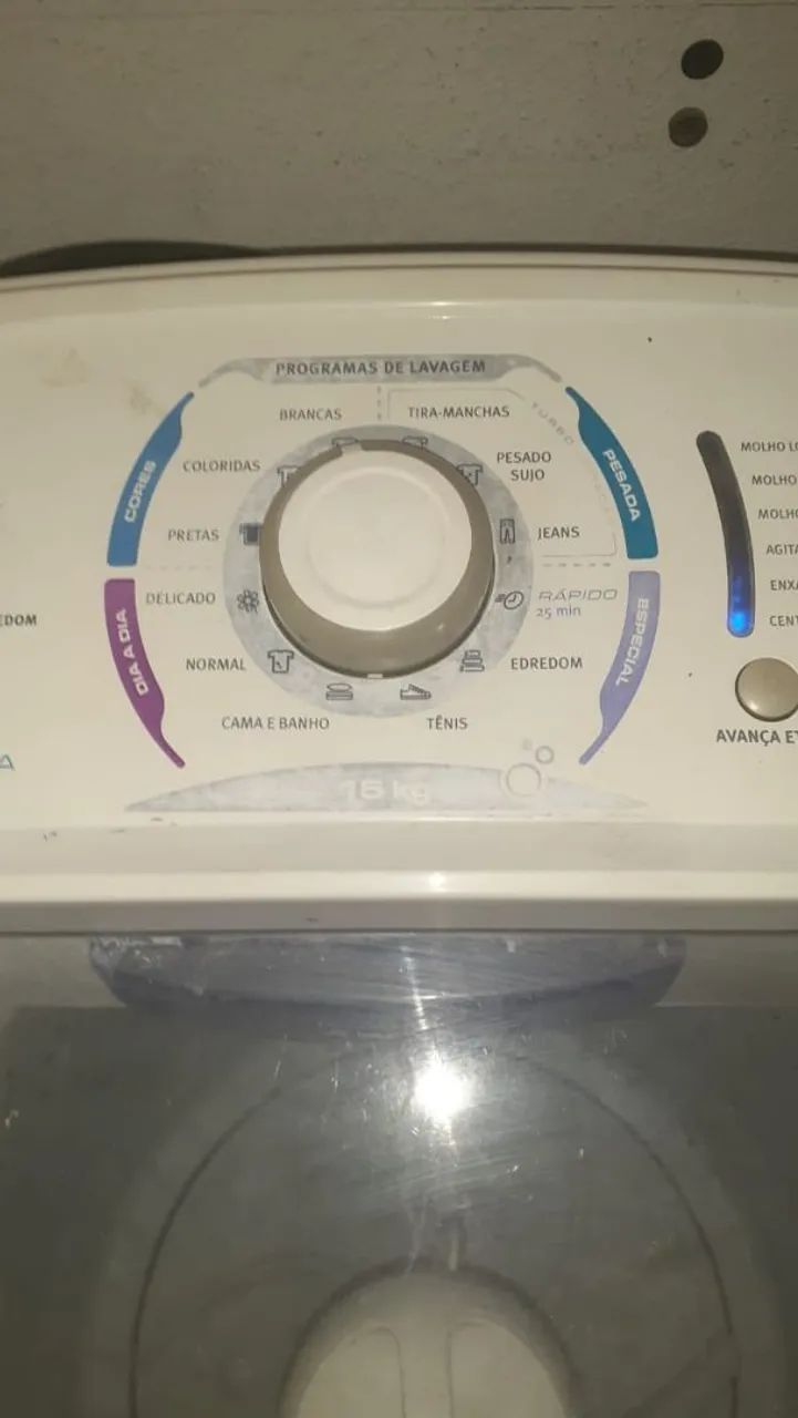Freezer vertical ótimo estado funciona perfeitamente a 