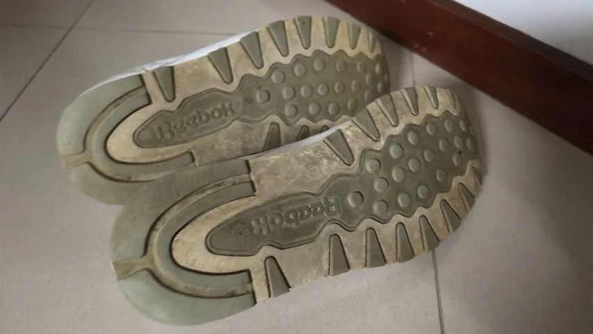 Tênis Reebok Classic Leather - Tamanho 41 - Foto 3
