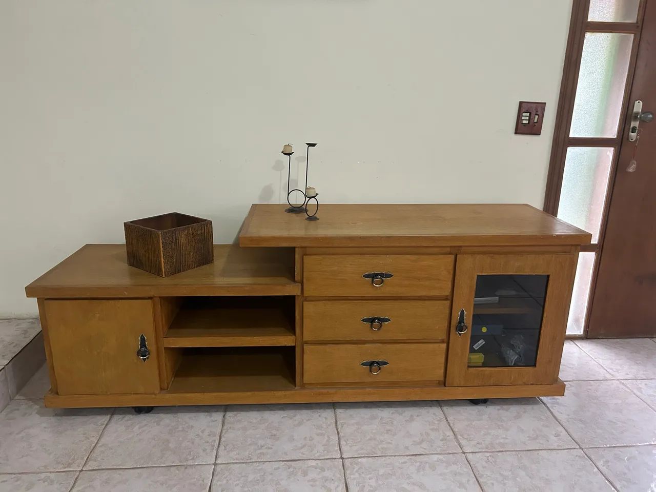 Vendo rack em madeira 