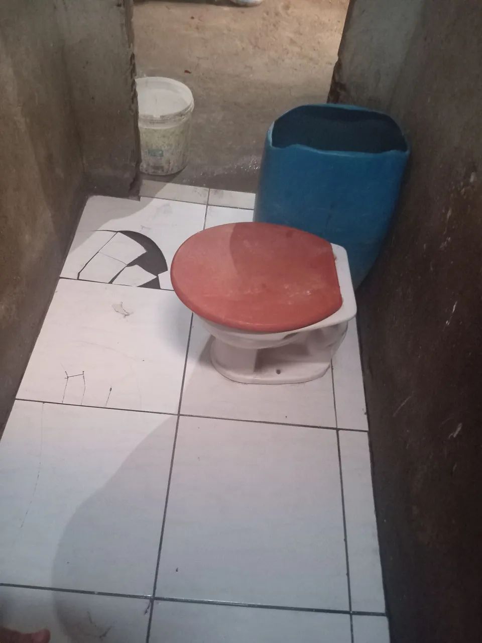 Casa pra vender ou troncar 