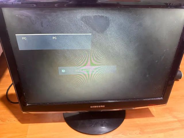 2 monitores 22 e 19 polegadas - Samsung E LG - Aceito Ofertas - Marca Branca Funcionando - Foto 4