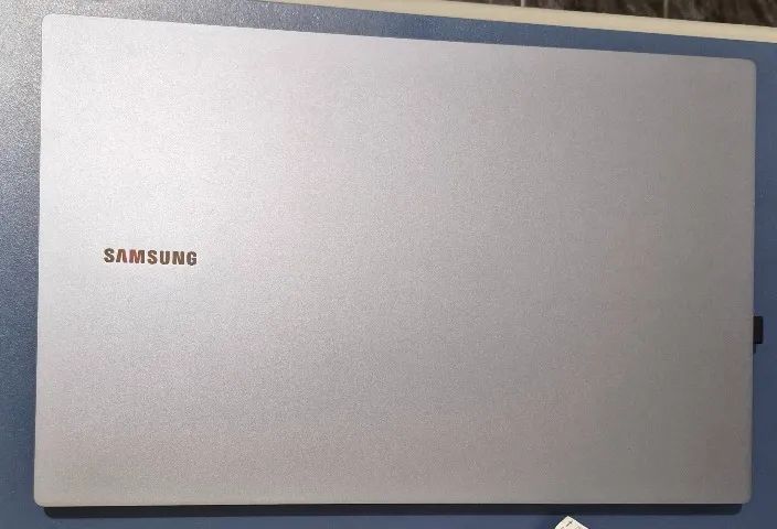 Notebook Samsung Book4