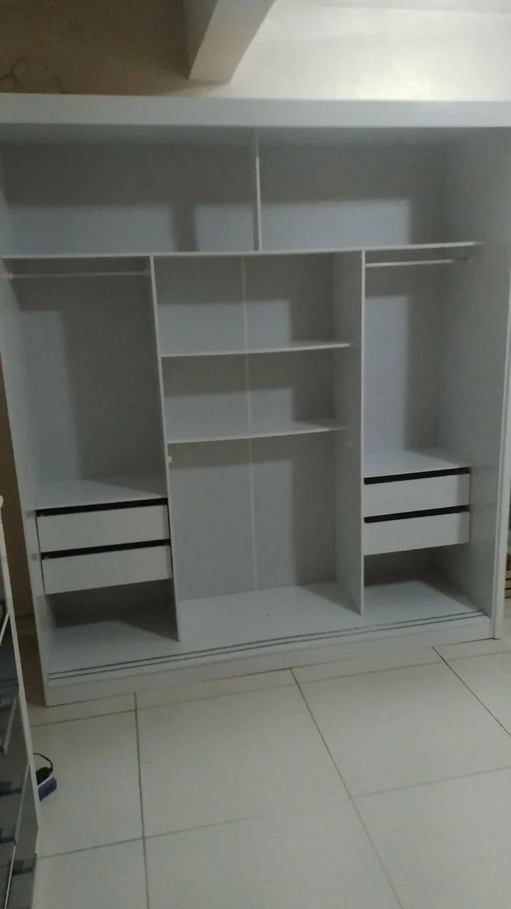 Guarda roupas espelhado em ótimo estado  - Foto 3