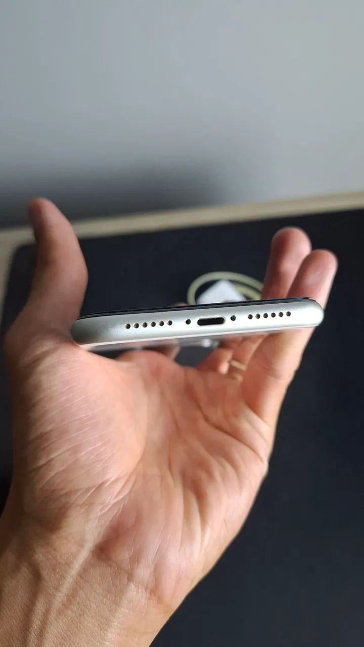 iPhone 11 64GB Funciona tudo  - Foto 4