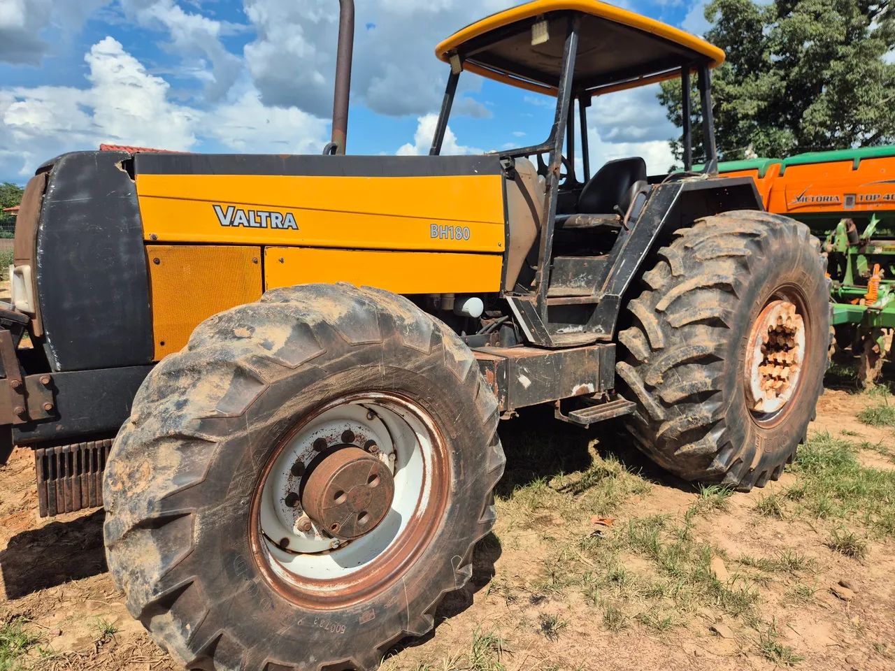 Trator Valtra BH180 - Foto 3