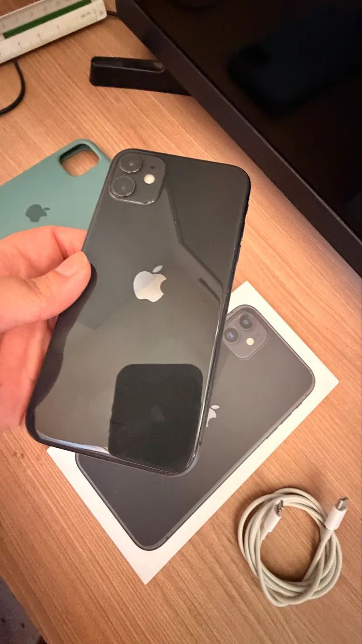 iPhone 11 Preto - 128 GB - Foto 2