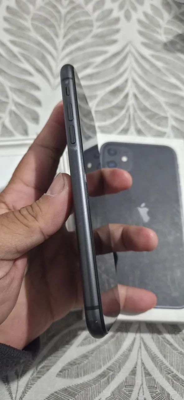VENDO IPHONE 11 BLACK 128GB - Foto 5