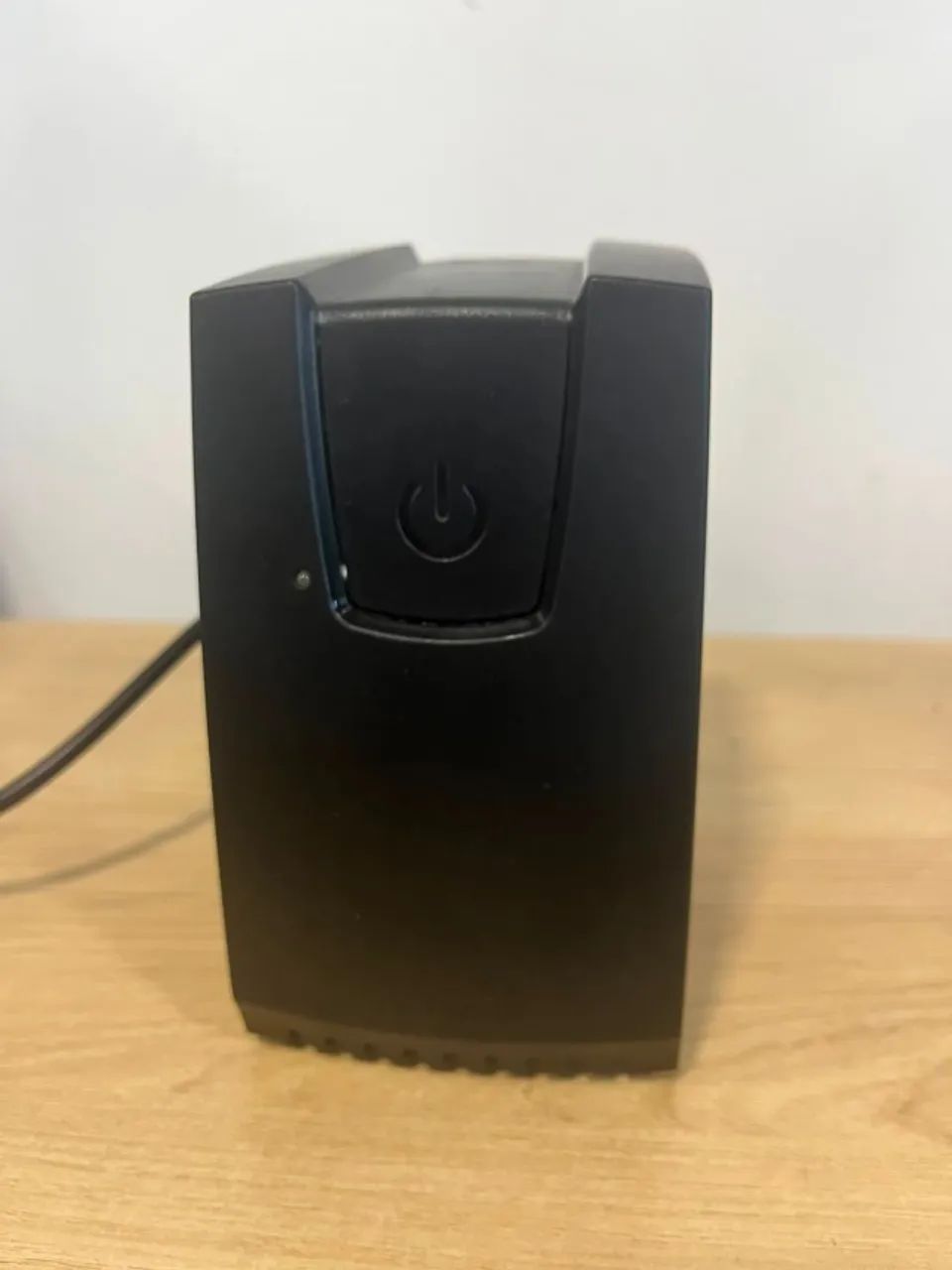 Estabilizador Powers 300 Bivolt (300VA)