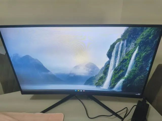 Monitor Mancer Valak ZX 181