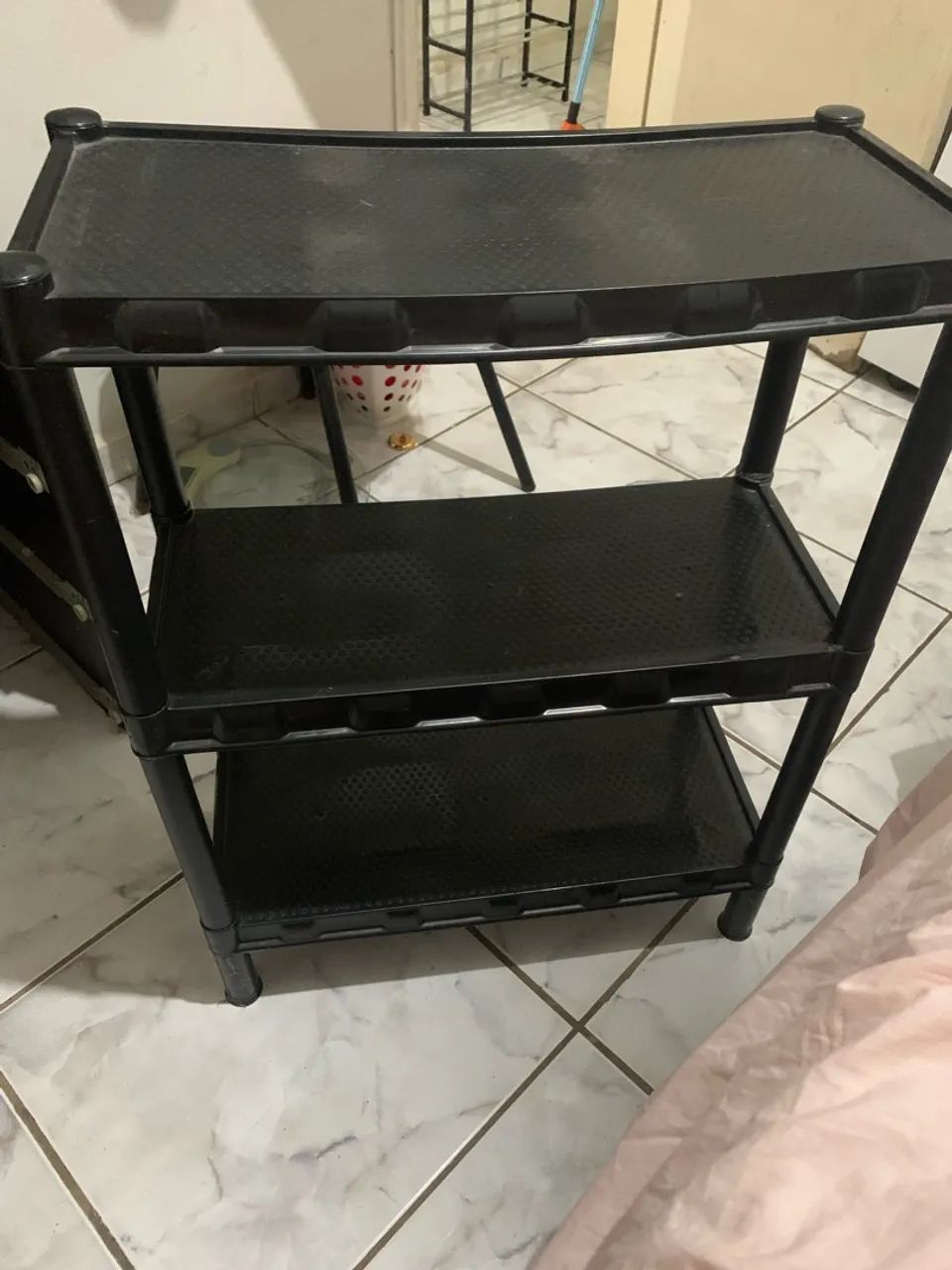 Prateleira multiuso