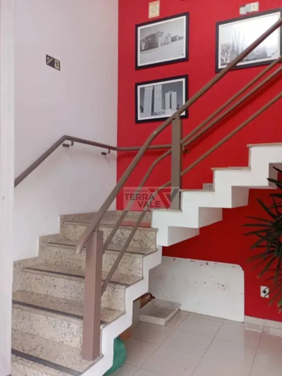 ?? Oportunidade Única! Prédio Comercial com Salas e Loja Térrea em Cruzeiro/SP - Foto 5